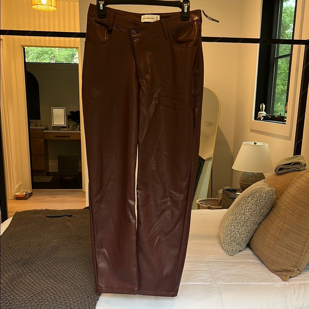 Abercrombie Women’s Cross Waist Brown Leather Pants